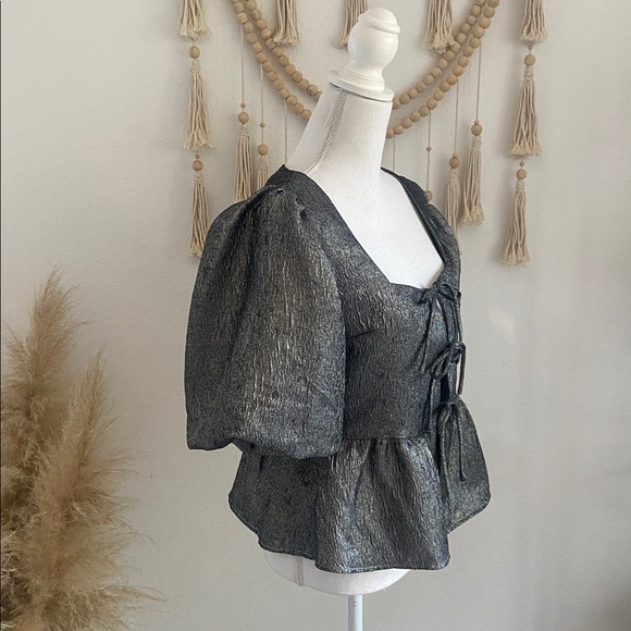 H&M silver metallic tie front top bubble sleeve blouse peplum pewter medium - Picture 11 of 17